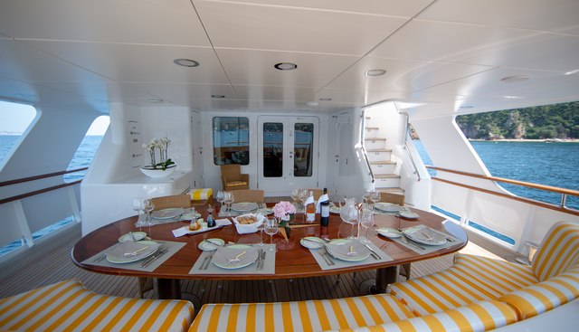 Cornelia Yacht 4