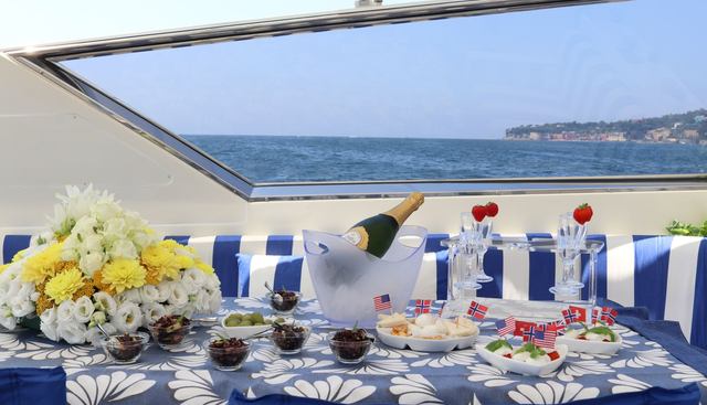 Ellery Yacht 4