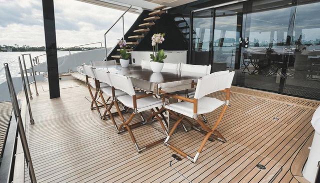 NJoy Yacht 5