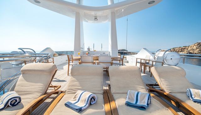 Delabongo Yacht 3