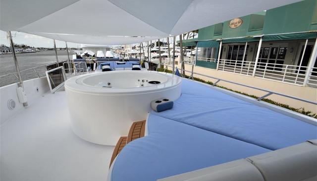 SlipAway Yacht 3