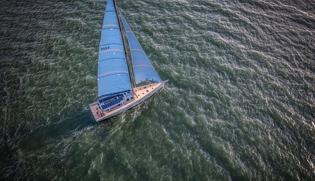 W Yacht 2