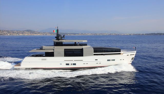 G.GARCA 3 Yacht 2