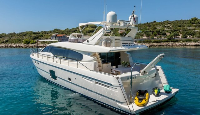 Amy Yacht 5