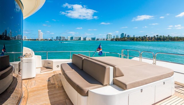 Zen Yacht 4