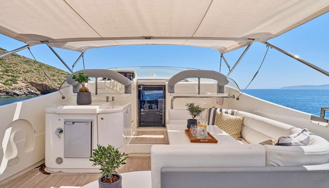 Apeιron Blue Yacht 2
