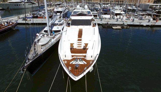 sail pearl white