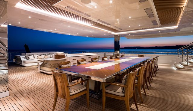 Mar Yacht 4