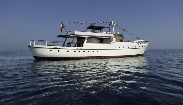 Emerald Charter Yacht