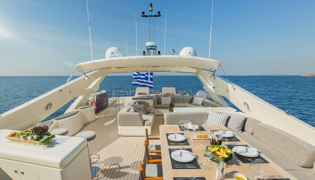 Champagne Seas Yacht 3