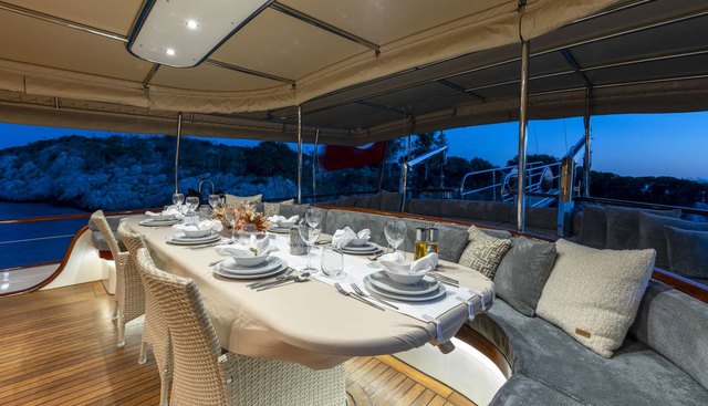 Gozdem The One Yacht 3