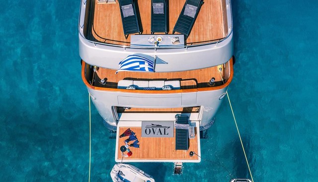 Oval Yacht 4