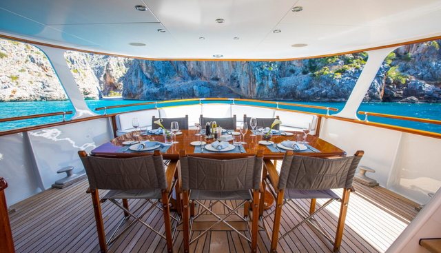 Heavenly Daze Yacht 4