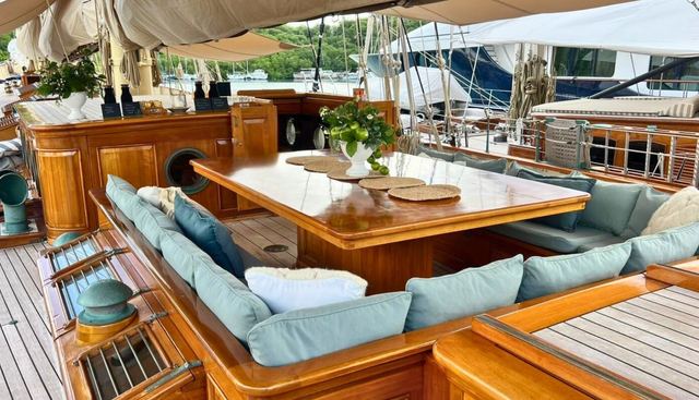 Atlantic Yacht 2