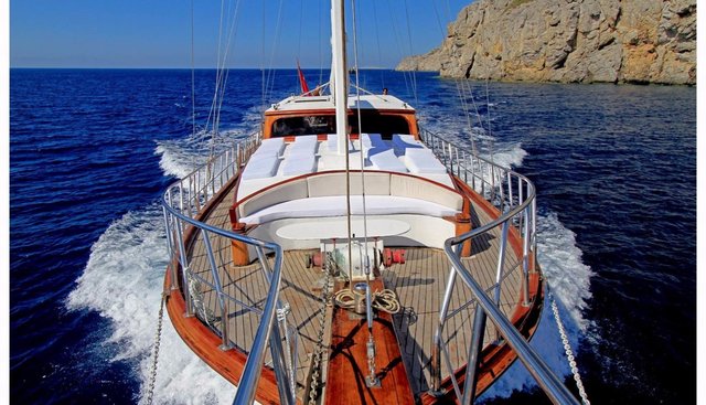 Azra Deniz Yacht 4