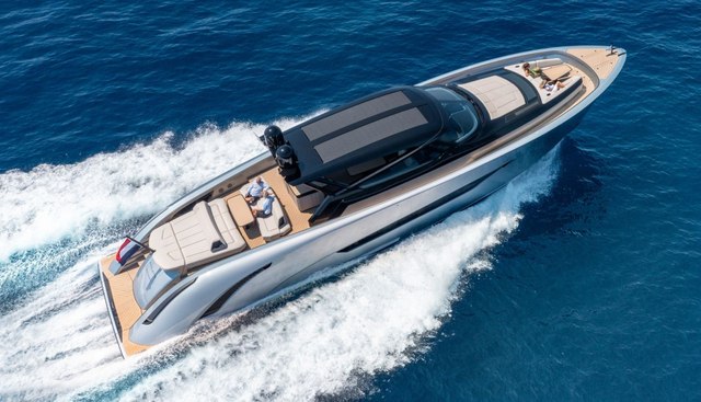 Double U Yacht 5