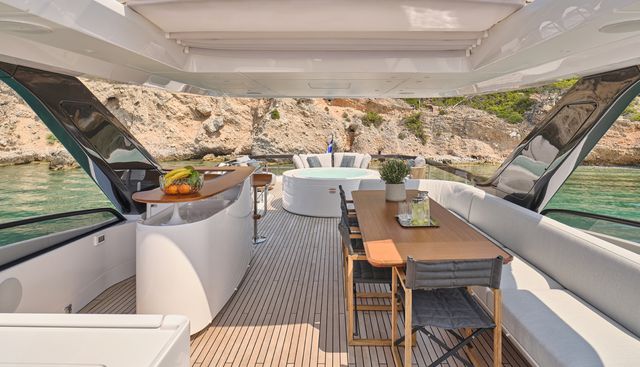Aladdin Sane Yacht 3