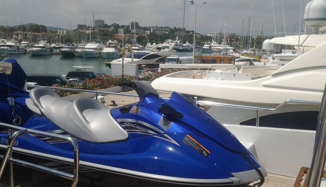 Black Pearl Yacht 4