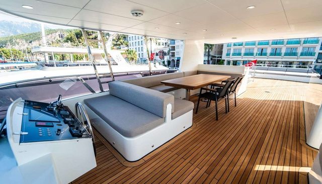 Beluga Yacht 3