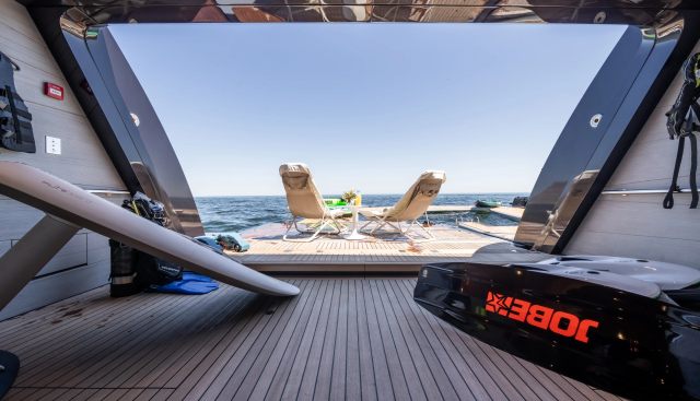 Salt Yacht 4
