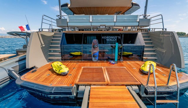 Kokonut's Wally Yacht 5