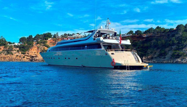 Infinity Yacht 5