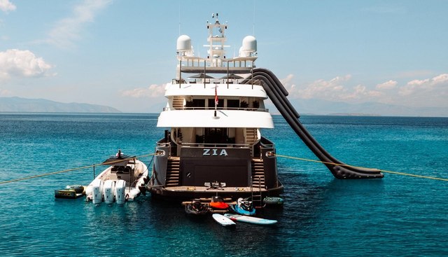 Zia Yacht 5