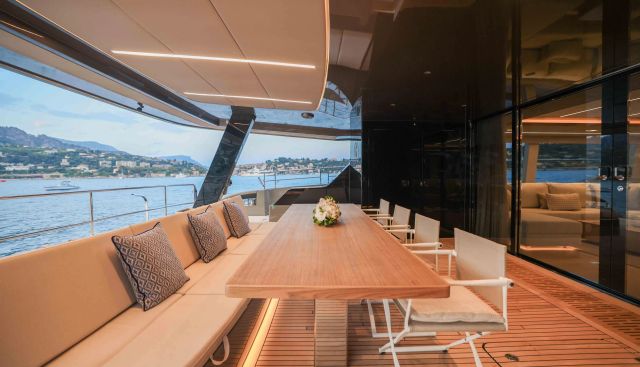 Amitatu Yacht 4