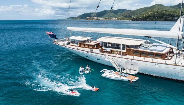 Athos Yacht 5