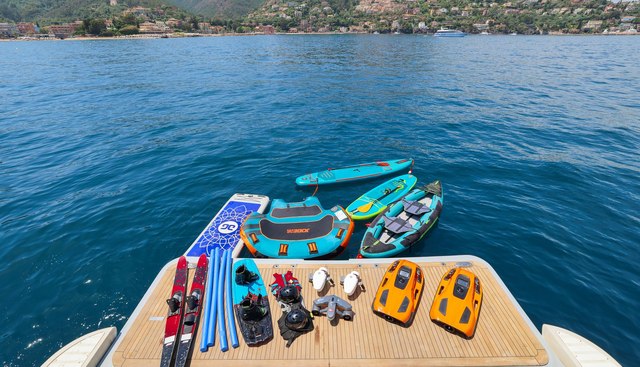 Accama Delta Yacht 4