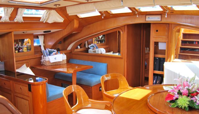 Coconut Charter Yacht - 4