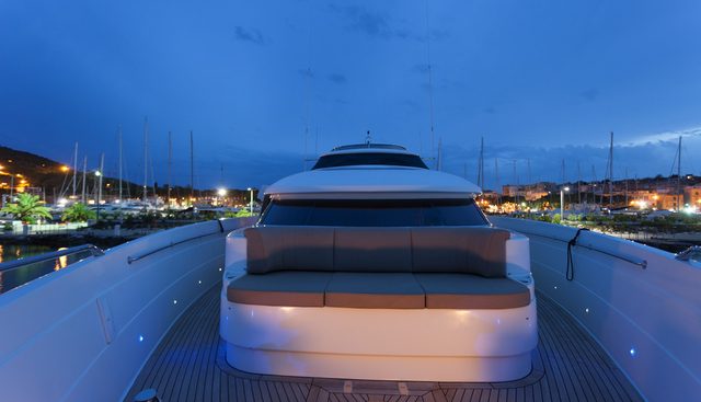 Zambezi Yacht 2