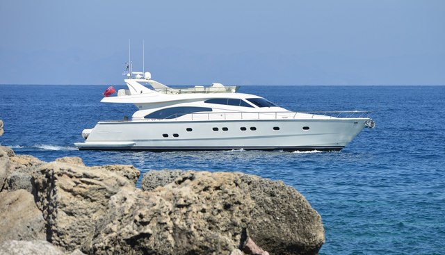 Mary Yacht 4