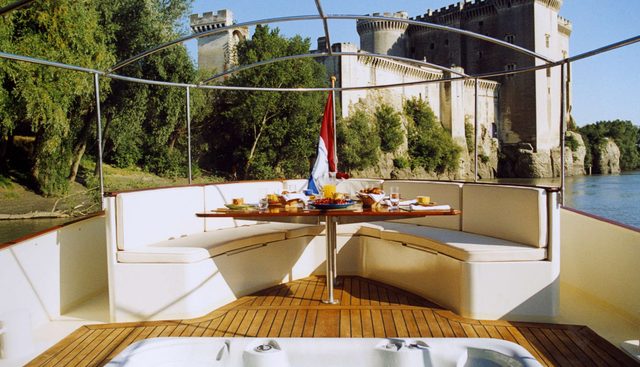 Roi Soleil Yacht 3