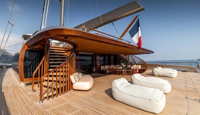 ArtExplorer Yacht 4