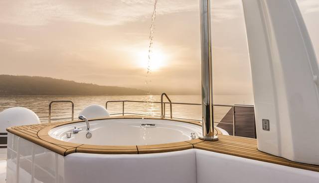 Checkout Yacht 2