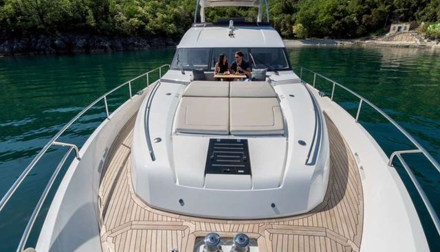 Larimar II Yacht 2