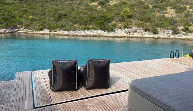 Funky Choice Yacht 3