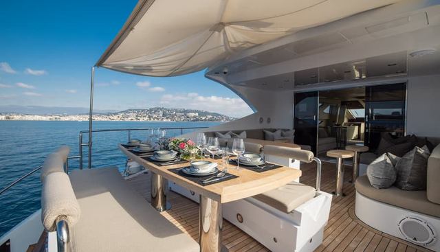 Goldfinger Yacht 4