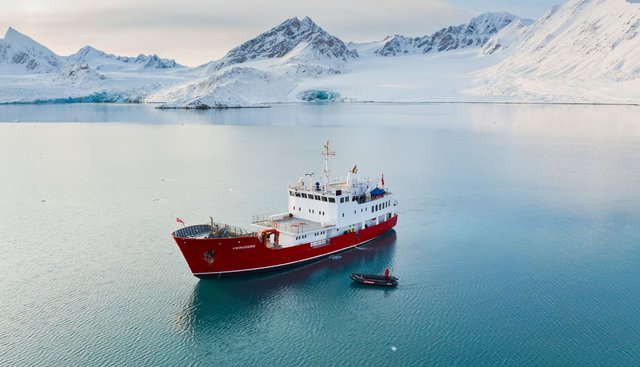 Vikingfjord Yacht 4