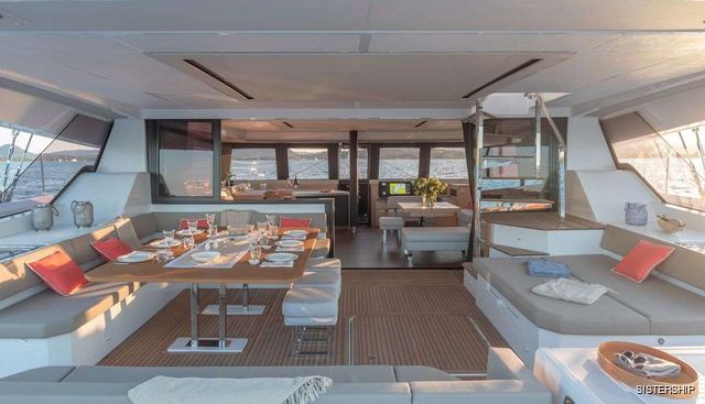 Sapphire Yacht 4