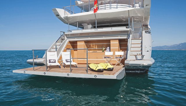 'H Yacht 5