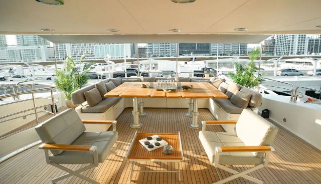 Encore Yacht 4