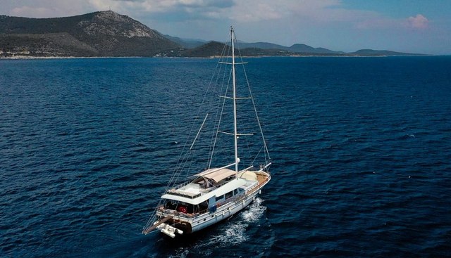 Freedom Yacht 5