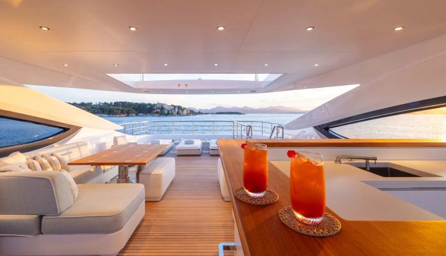 Dyna® Yacht 4