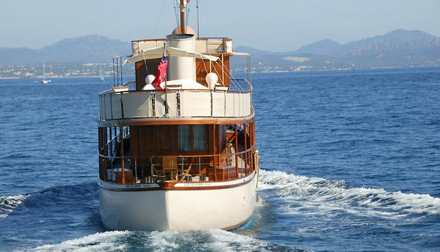 Over the Rainbow of London Yacht 5