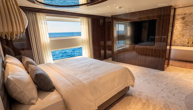 Enjoy Yacht 4