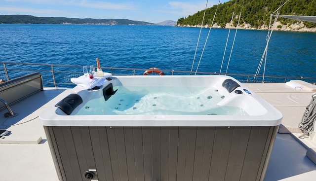 Nautilus Yacht 3