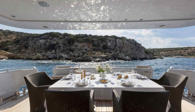 Bubbly Yacht 4