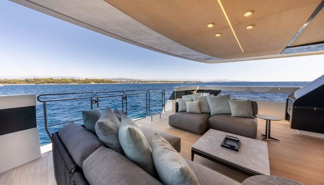 Uilia Yacht 4